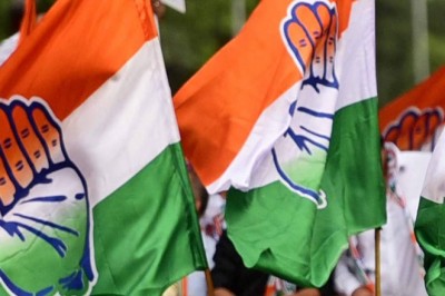 कांग्रेस का हल्ला बोल, बढ़ती महंगाई और बेरोजगारी के विरोध में कार्यकर्ताओं ने किया राजभवन कूच