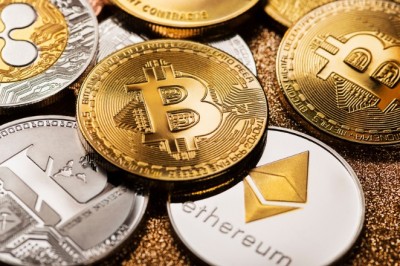 क्रिप्टोबाजार में तेजी बरकरार, बिटकॉइन 2% जबकि इथेरियम 4% तक उछला