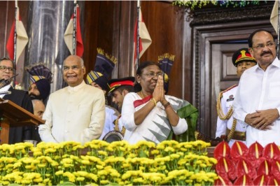 दी सरकार के दौरान घटी राष्ट्रपति-उपराष्ट्रपति की औसत उम्र, मुर्मू ने तोड़ा 40 साल का रिकॉर्ड