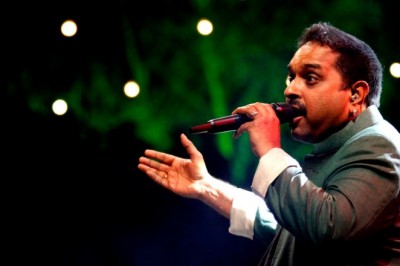 देशप्रेम के रंग में रंगे शंकर महादेवन, विदेशी धरा पर गाया 'ऐ वतन...'