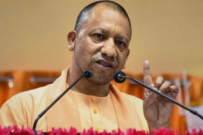 रामास्वामी मंदिर पहुंचे मुख्यमंत्री योगी आदित्यनाथ, रामानुजाचार्य की प्रतिमा का किया अनावरण