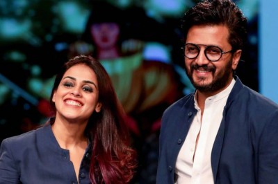 सवालों के घेरे में रितेश-जेनेलिया, भूमि आवंटन से जुड़ा है मामला