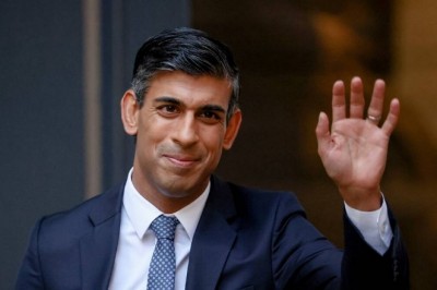 ऋषि सुनक की नियुक्ति पाकिस्तान के लिए आश्चर्य की बात, IAS अधिकारी शाह फैसल ने की भारत की तारीफ