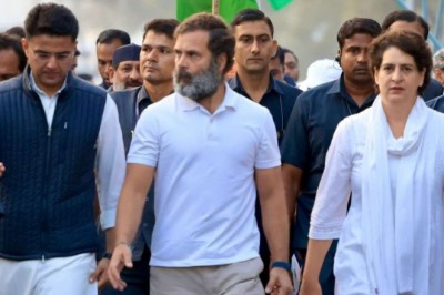 Bharat Jodo Yatra: पहली बार प्रियंका, रॉबर्ट व बेटा रेहान भारत जोड़ो यात्रा में शरीक