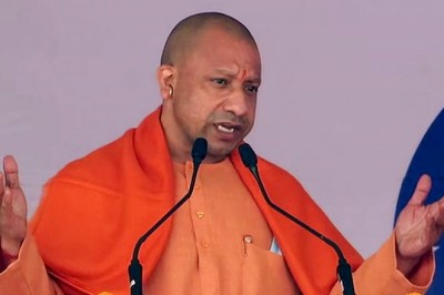 सीएम योगी बोले- बदमाश इस चौराहे पर अपराध करेगा, तो अगले चौराहे पर हो जाएगा ढेर