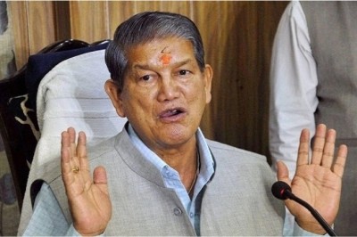 Uttarakhand: हरीश रावत ने खेला सियासी फुटबॉल, राहुल गांधी को मेस्सी और खड़गे को बताया एमबापे