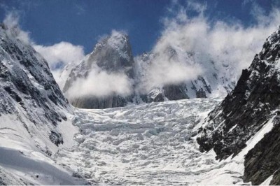 Uttarakhand: नीति घाटी के मलारी में टूटा ग्लेशियर, बर्फ के बवंडर से दहशत में लोग