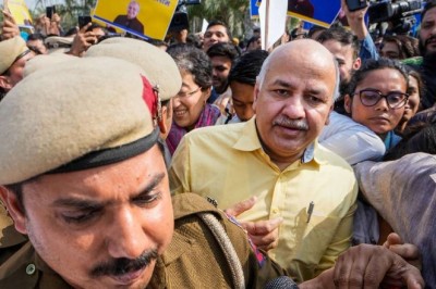 Liquor Scam: मनीष सिसोदिया से इन मुद्दों पर सीबीआई ने पूछे सवाल