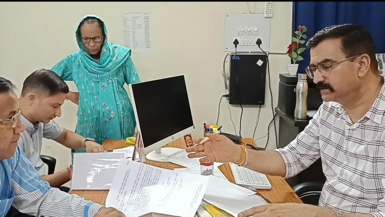 मा0 सीएम के सेवा, संवेदना और सुशासन की मिसाल, जनता दरबार में 70 वर्षीय वृद्धा को 10 मिनट में मिला समाधान