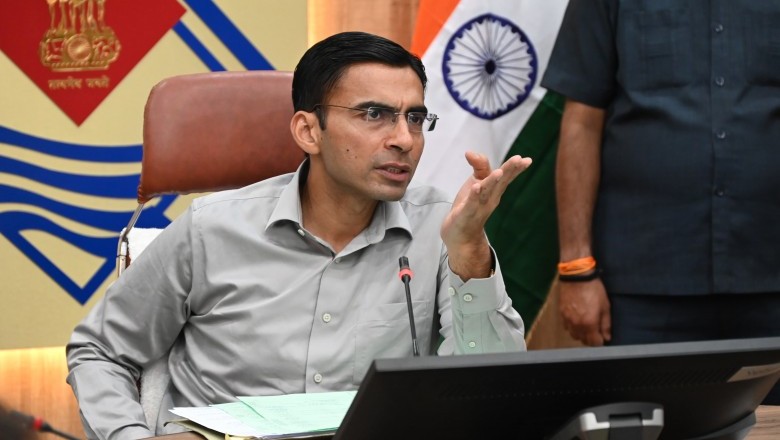 मा0 मुख्यमंत्री की आधुनिक राज्य के संकल्प पर आधिारित डीएम की नई पहल, आटोमेटेड पार्किंग