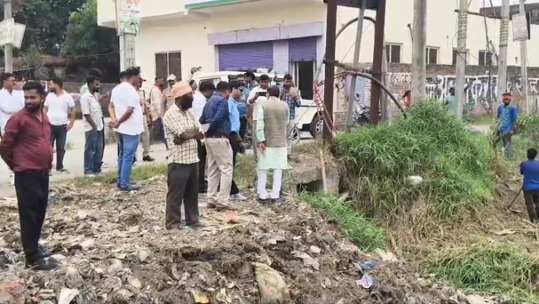 बरसात से पहले किच्छा में जलभराव की समस्या के समाधान हेतु सफाई अभियान तेज