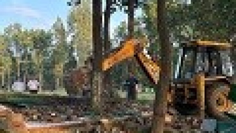 सरकारी भूमि पर अतिक्रमण कर किए गए निर्माण को हटाया गया