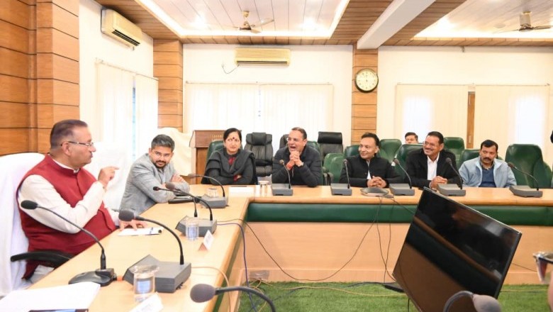 मसूरी विंटरलाईन कार्निवाल 2025 की तैयारियों को लेकर समीक्षा