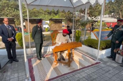 विजय दिवस के मौके पर देहरादून स्थित शहीद स्मारक में श्रद्धांजलि कार्यक्रम का  किया गया आयोजन