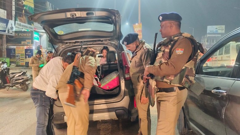 पुलिस की अलग-अलग टीमो द्वारा चलाया गया आकस्मिक चेकिंग अभियान