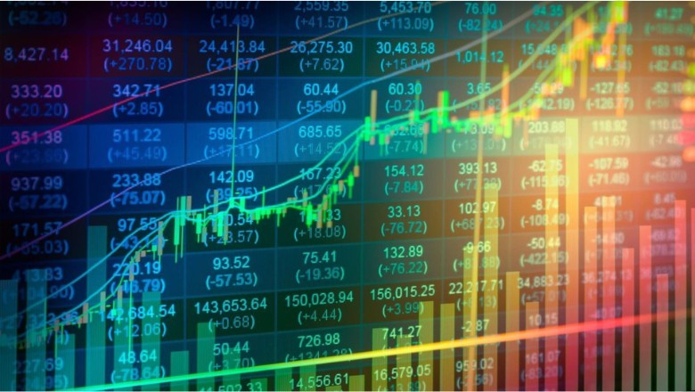 Sensex Opening Bell: घरेलू बाजार एक्सपायरी के दिन मजबूत, सेंसेक्स 500 अंक, निफ्टी 140 अंक ऊपर