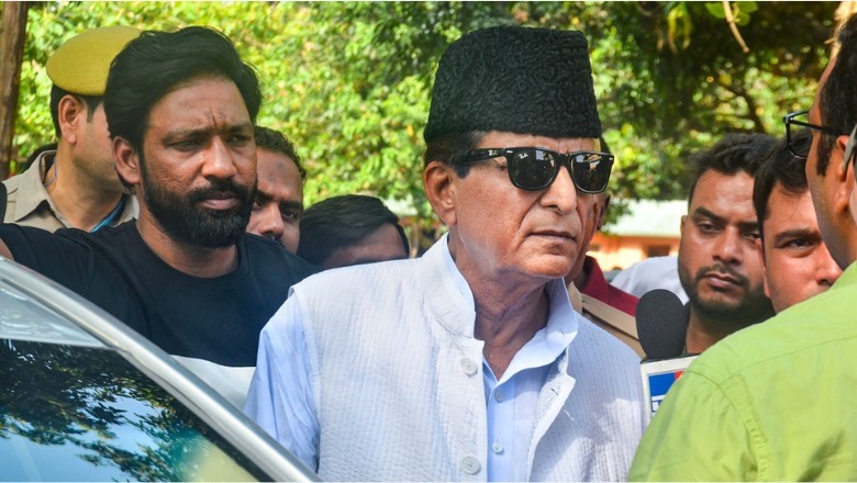 Lucknow: यूपी डीजीपी से मिला सपा का प्रतिनिधिमंडल, आजम खां सहित सभी नेताओं के मुकदमे वापस लेने की मांग की