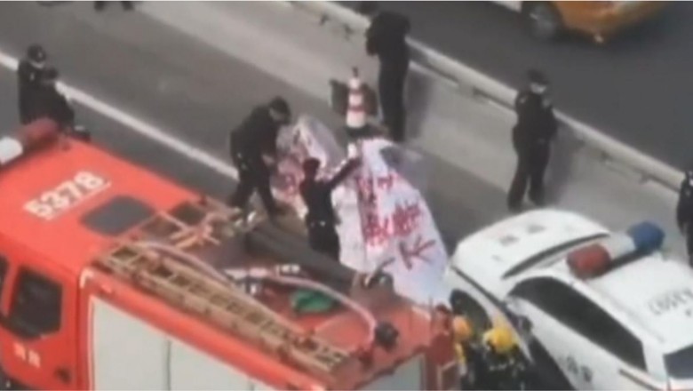China: बीजिंग में पहली बार लगे राष्ट्रपति जिनपिंग को हटाने के बैनर