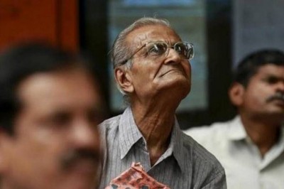 गोरखपुर: 3200 पेंशनरों से नियम विरुद्ध वसूला कर, विद्युत मूल्य और फिक्स चार्ज जोड़ा