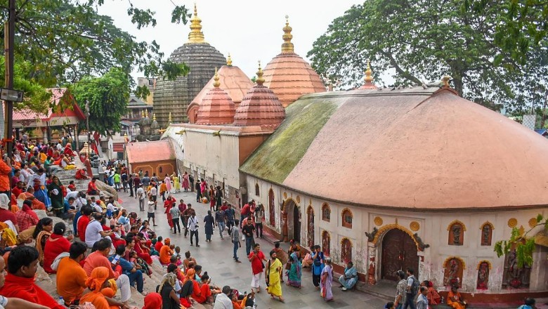 'कामाख्या मंदिर का ठीक से रखरखाव नहीं हो रहा, स्वच्छता से कोई समझौता नहीं', SC की तीखी टिप्पणी
