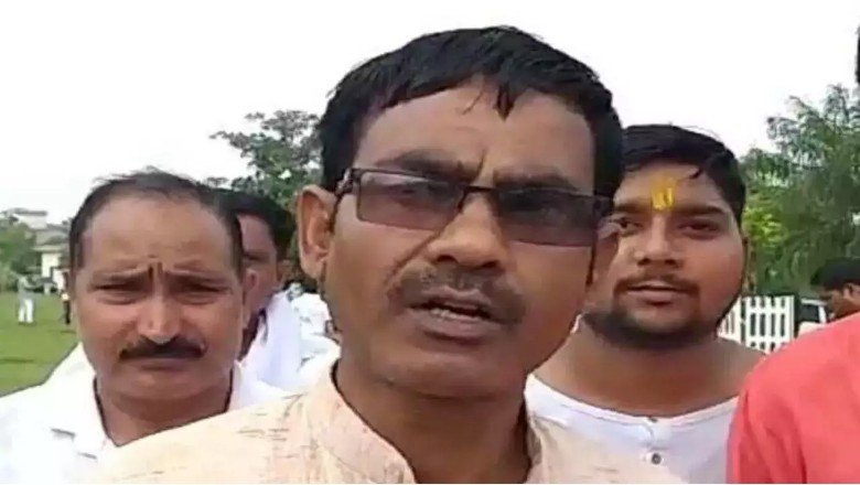 UP: BJP विधायक विक्रम सैनी की सदस्यता रद्द, अदालत ने सुनाई थी दो साल की सजा