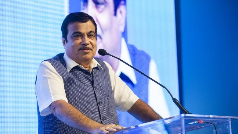 केंद्रीय मंत्री नितिन गडकरी बीमार, सिलीगुड़ी में एक कार्यक्रम में शरीक होने आए थे