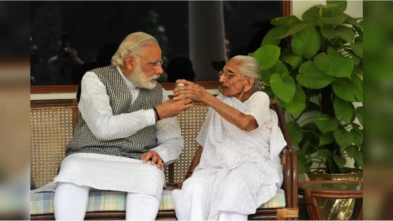 PM Modi Mother Demise: मां के निधन के बाद पीएम का भावुक ट्वीट