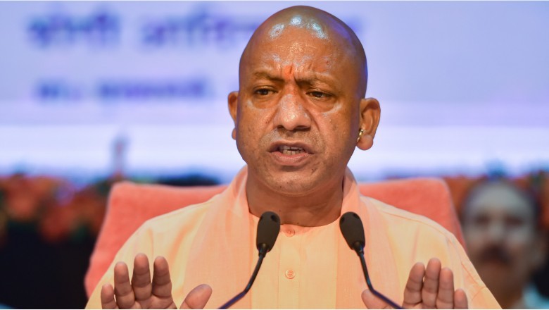 छुट्टा जानवरों की समस्या से मिलेगी राहत: सीएम योगी का निर्देश, गोशालाओं के लिए बनाएं सेल्फ सस्टेनेबल मॉडल