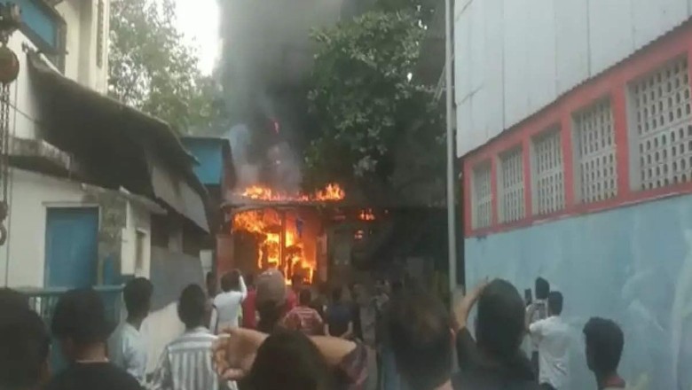 नवी मुंबई की कागज फैक्ट्री में आग, जिंदा जलने से एक महिला की मौत