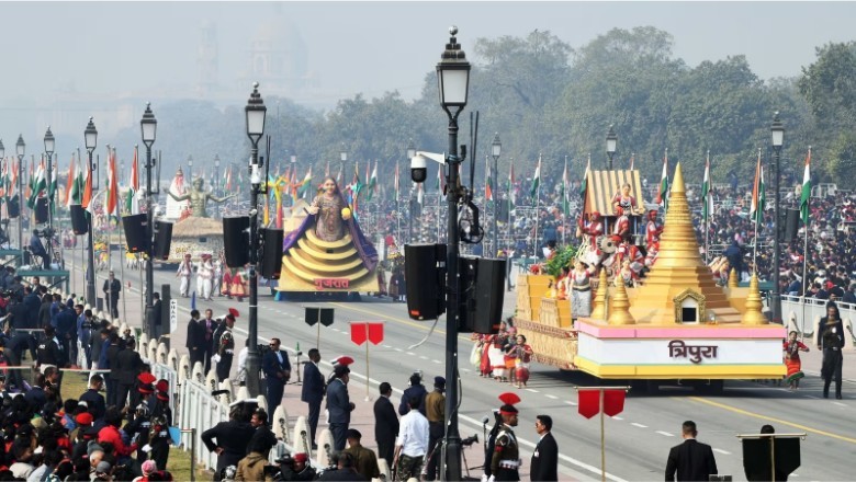 Republic Day: कर्तव्य पथ पर झांकियों में दिखी नारीशक्ति की झलक, इन राज्यों में दिखाया दमखम