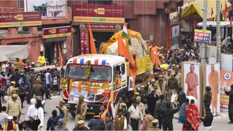 Ayodhya: राम मंदिर के लिए नेपाल से लाई गईं दो दिव्य शालिग्राम शिला, अयोध्या में पूजन
