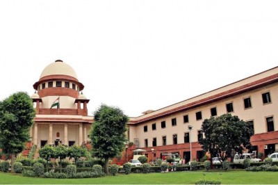 SC: शिंदे गुट को शीर्ष अदालत से राहत, चुनाव आयोग के फैसले पर स्टे लगाने से इनकार