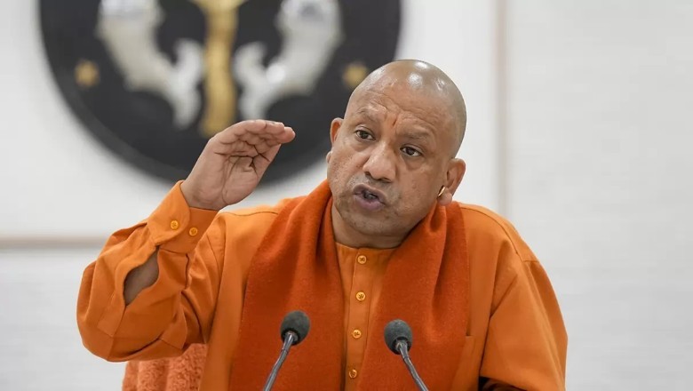 मुख्यमंत्री योगी का निर्देश, अतिवृष्टि और ओलावृष्टि से नुकसान का आकलन कर जल्द मुआवजा वितरित करें