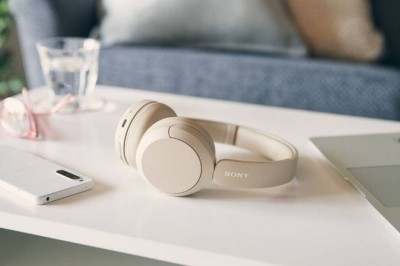 Sony ने भारत में लॉन्च किया नया वायरलेस हेडफोन, 50 घंटे तक नॉन-स्टॉप सुनें म्यूजिक