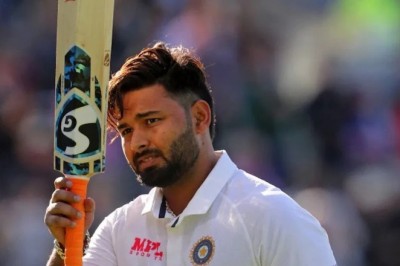 एशिया कप के बाद विश्व कप से भी बाहर हो सकते हैं ऋषभ पंत, जानें कब कर पाएंगे मैदान पर वापसी