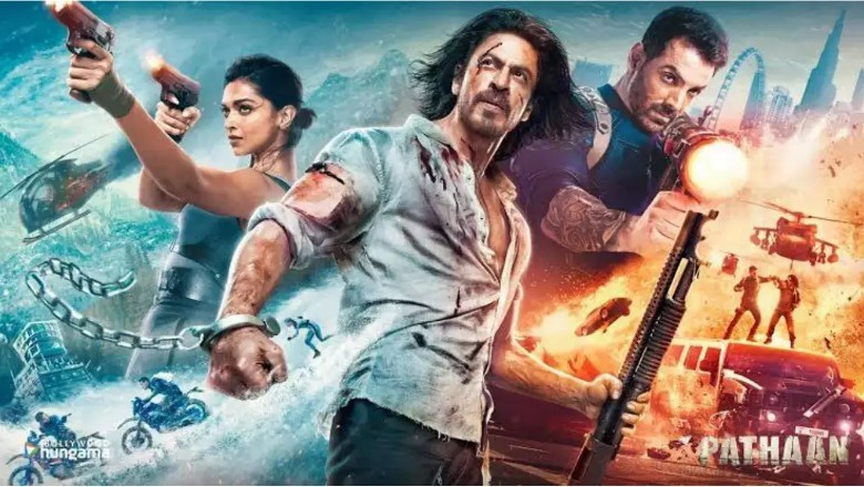 बांग्लादेश में भी जमकर झूमा 'पठान', सिनेमाघरों में नाचते नजर आए शाहरुख खान के फैंस