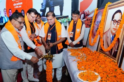 बाबा साहेब की 135वीं जयंती के उपलक्ष्य में मनाया जाने वाला  'सम्मान अभियान' राष्ट्र के प्रति उनके योगदान को स्मरण करने एवं उनके विचारों को पुनः जागृत करने में सहायक सिद्ध होगा...................मुख्यमंत्री