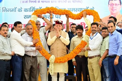 उत्तराखण्ड विद्युत अधिकारी कर्मचारी संयुक्त संघर्ष मोर्चा ने मुख्यमंत्री का किया आभार व्यक्त