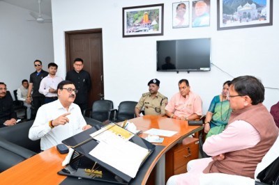 चार धाम यात्रा से पहले ग्राउंड जीरो पर पहुंचे मुख्यमंत्री श्री धामी