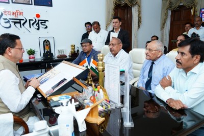 मुख्यमंत्री श्री पुष्कर सिंह धामी से भेंट कर बीआईएस प्रतिनिधिमंडल ने उत्तराखंड में मानकीकरण से जुड़ी प्रमुख पहलुओं पर की चर्चा