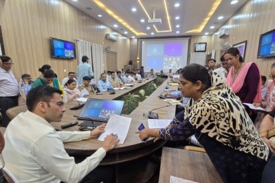 4 बालिकाओं की विधवा मॉ प्रिया को प्रताड़ित करते सीएसएल बैंक व टाटा एआईए इंश्योरेंश का हश्र सर्वव्यापी;