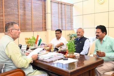 बाढ़ सुरक्षा और जल निकासी योजनाओं को त्वरित गति से पूर्ण करे सिंचाई विभाग: काबीना मंत्री गणेश जोशी