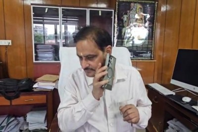 प्रदेश में इस समय छोटी बड़ी कुल मिलाकर 175 सड़कें बंद