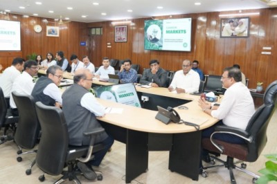 मुख्य सचिव ने ली कार्बन क्रेडिट के सम्बन्ध में बैठक