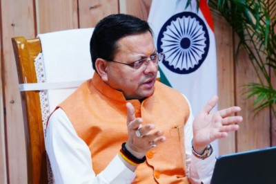 मुख्यमंत्री श्री पुष्कर सिंह धामी ने मंगलवार को मुख्यमंत्री आवास में उच्च स्तरीय बैठक के दौरान अधिकारियों को दिए निर्देश