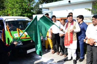 मुख्यमंत्री श्री पुष्कर सिंह धामी ने 09 मोबाइल मेडिकल यूनिट (एम्बुलेंस) को हरी झंडी दिखाकर किया रवाना