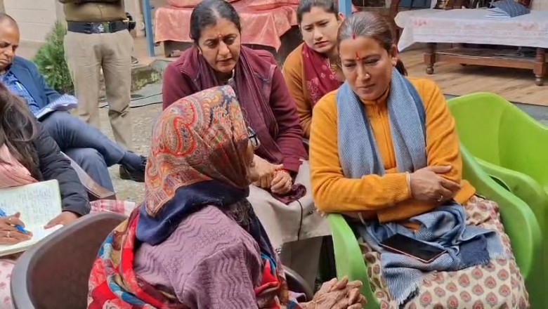 कैबिनेट मंत्री रेखा आर्या ने वृद्ध महिला आश्रमों की महिलाओं के साथ बिताया दिन