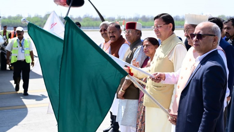 मुख्यमंत्री ने किया देहरादून-पिथौरागढ़ विमान सेवा का शुभारंभ