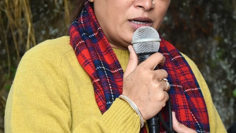 ग्रामवासियों की भावना के अनुरूप सड़क निर्माण एवं अन्य विकास कार्यों के लिए विधायक निधि से 13.50 लाख रुपये प्रदान किए जाएंगे