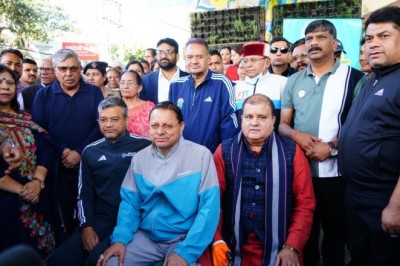 विभिन्न वार्डों में सफाई, कूड़ा निस्तारण तथा जनजागरूकता कार्यक्रम किए गए आयोजित